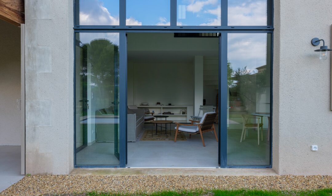 realisation-lef-saint-remy-de-provence-fenetre-alu-3-1490x1180