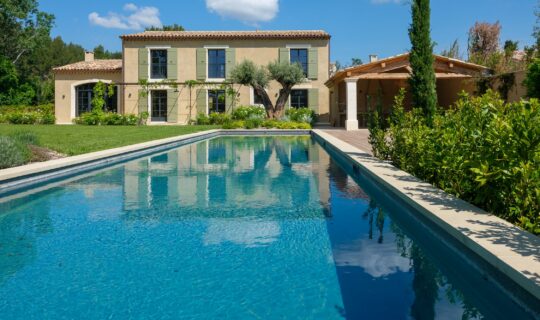 realisation-lef-saint-remy-de-provence-fenetre-alu-exterieur-6-1490x1180