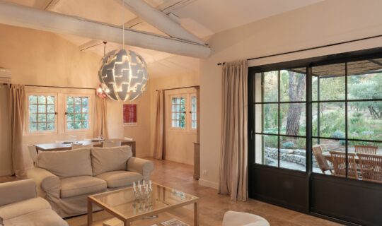 realisation-lef-saint-remy-de-provence-fenetre-baie-vitree-alu-1490x1180