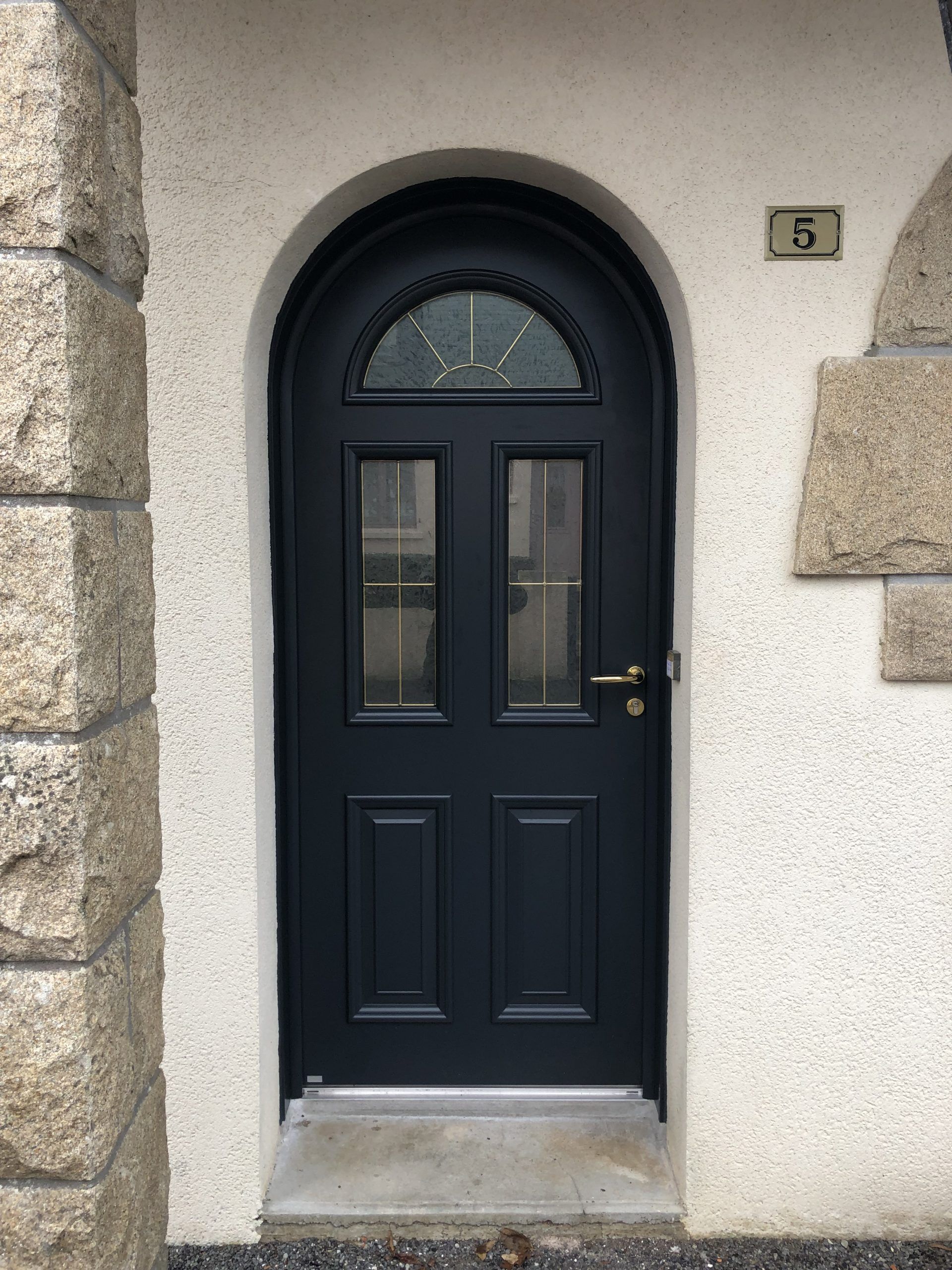 Porte d'entrée mixte plein cintre à Chateaulin Bel'm