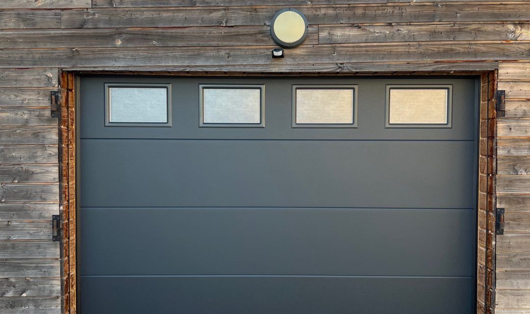 alsace-fenêtres-porte-de-garage-sectionnelle-motorisée